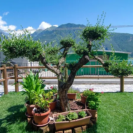 Emotion Mit Terrasse Am Apartamento Dascio